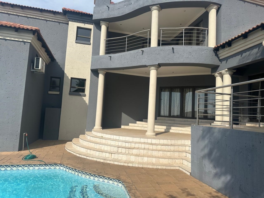 6 Bedroom Property for Sale in Cashan North West